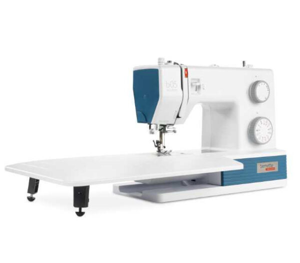 Limited stock exclusive sale Bernette 05 ACADEMY Sewing Machine