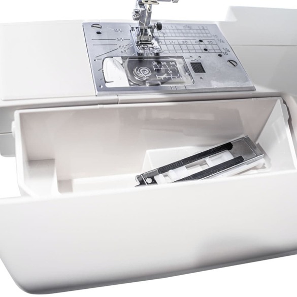 Advanced technology integration Janome 5300QDC-G Sewing Machine
