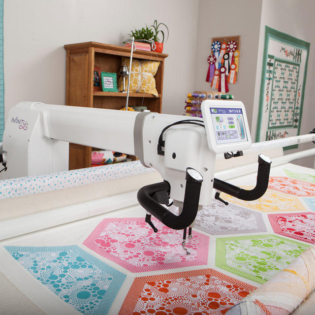 Easy-to-follow instructional videos Handi Quilter Infinity