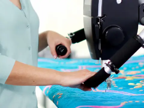 Benefit from the large workspace designed for extensive quilting on Bernina Q16 PLUS