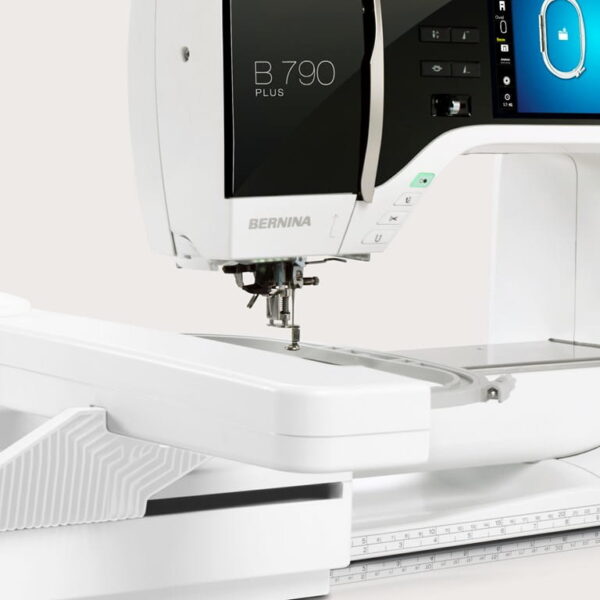 User-friendly Bernina 790 PLUS ideal for ambitious embroidery projects