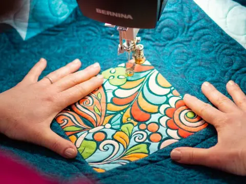 Set up your ideal quilting workspace effortlessly with Bernina Q20