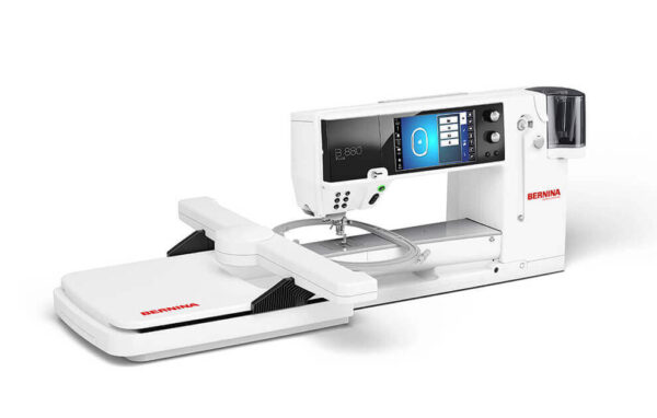 Switch between sewing and embroidery modes effortlessly with Bernina 880 PLUS